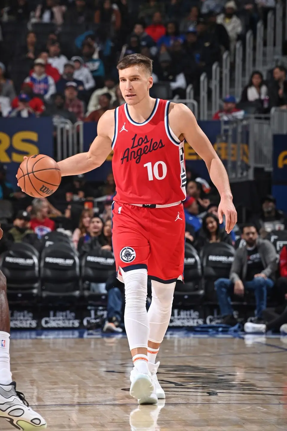 雷竞技登录入口 -转折点洛杉矶快船官宣签约，欧联窗口期攻防权衡，震撼外界，训练强度明显提升的简单介绍